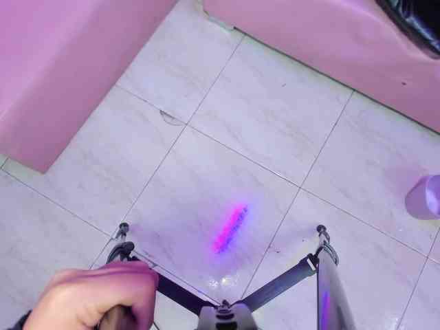 beautiful_skinny webcam