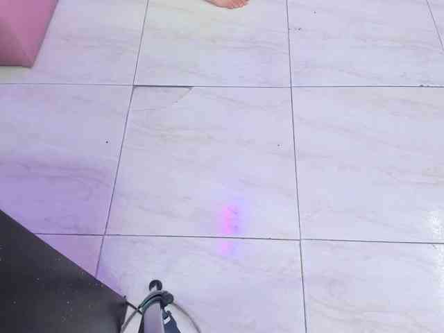 beautiful_skinny webcam