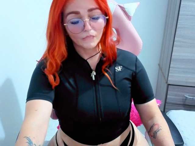 Alexatexass live cam on BongaCams