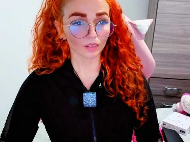 Alexatexass live cam on BongaCams