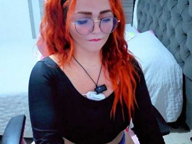 Alexatexass live cam on BongaCams