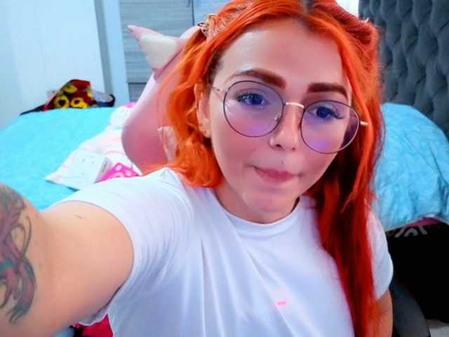 Alexatexass live cam on BongaCams