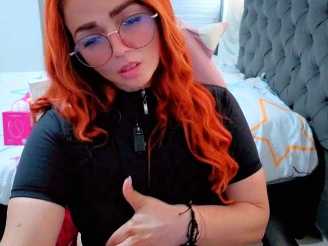 Alexatexass live cam on BongaCams