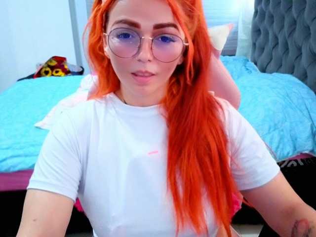 Alexatexass live cam on BongaCams