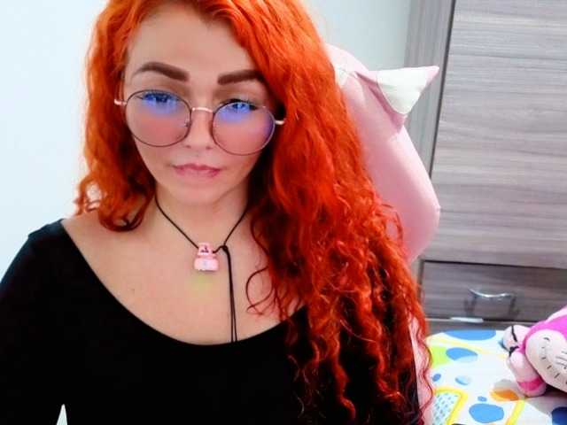 Alexatexass live cam on BongaCams