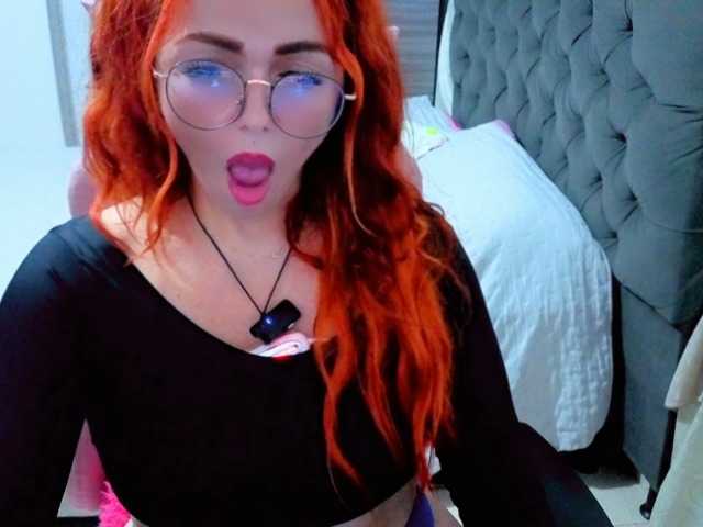 Alexatexass live cam on BongaCams