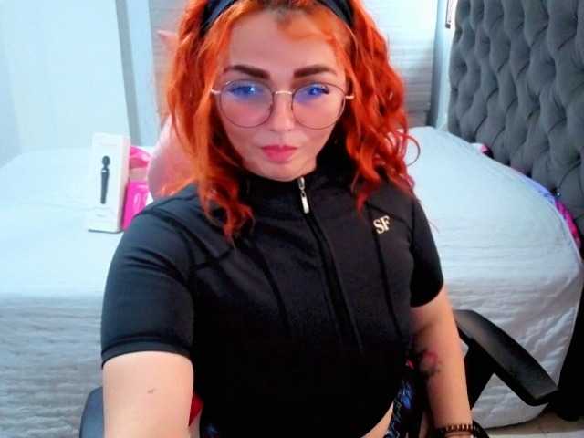 Alexatexass live cam on BongaCams