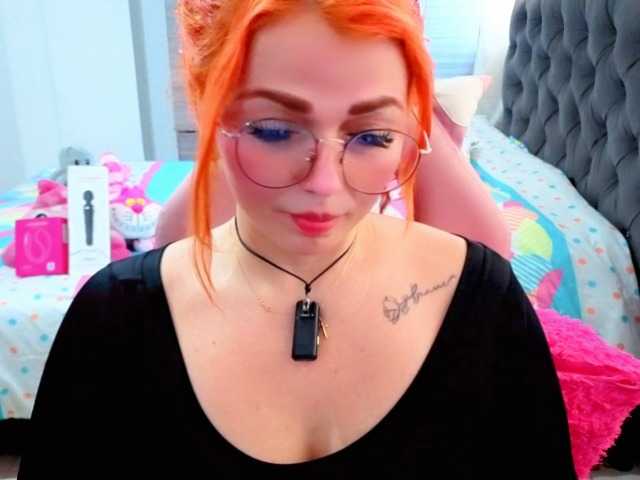 Alexatexass live cam on BongaCams