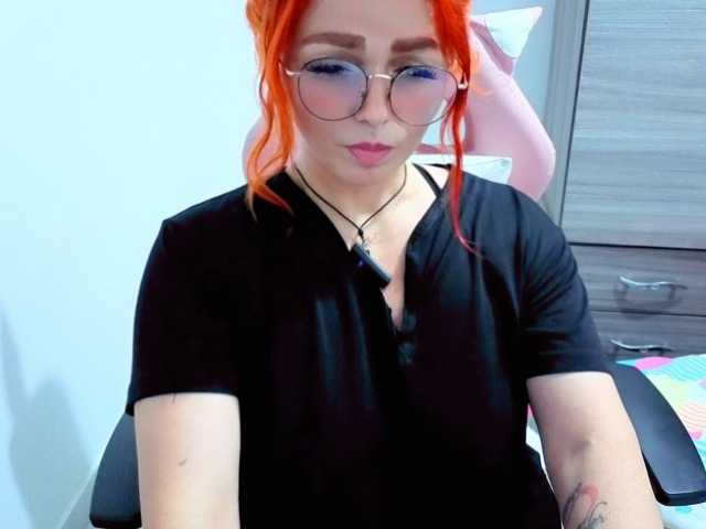 Alexatexass live cam on BongaCams
