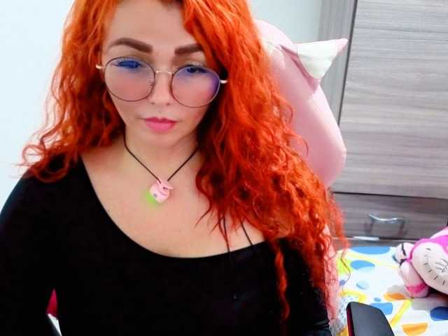 Alexatexass live cam on BongaCams