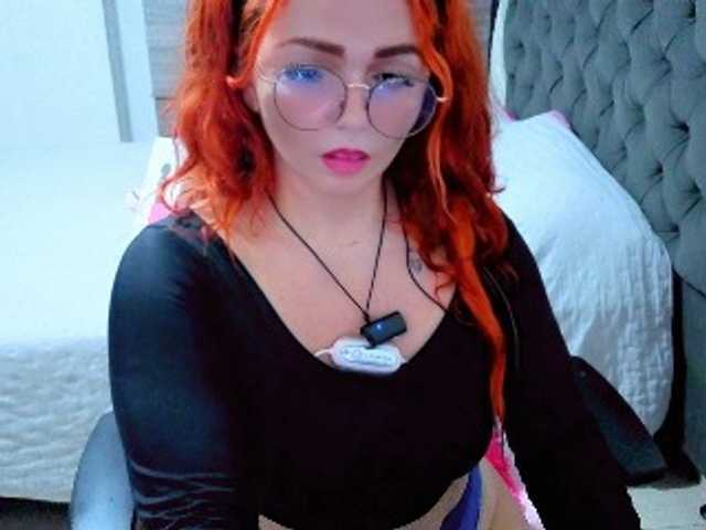 Alexatexass live cam on BongaCams