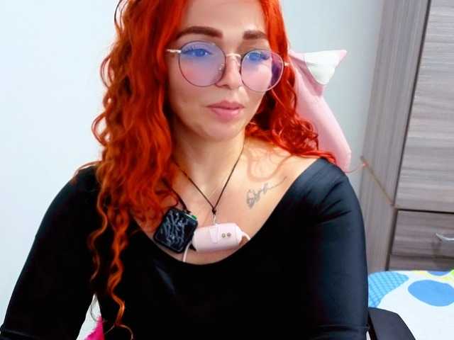 Alexatexass — live female cam