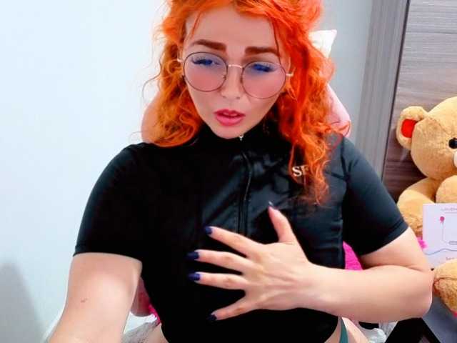 Alexatexass live cam on BongaCams