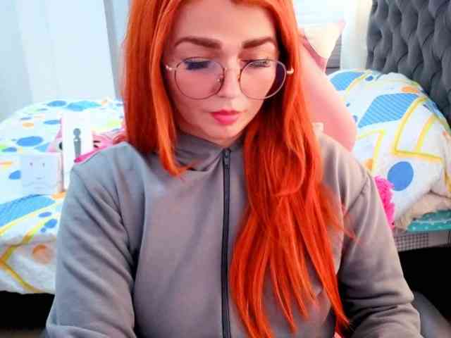Alexatexass's cam show statistics and live stream