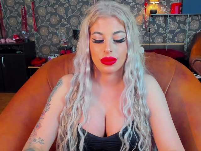 ammylocca123 live cam on BongaCams