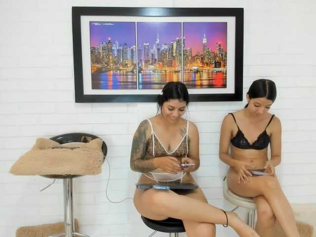 Canelasquirtxxx live cam on BongaCams