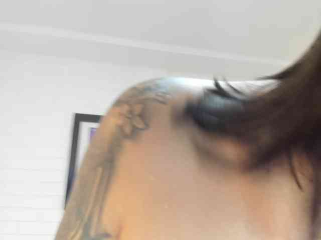 Fetish_girls_xxx webcam