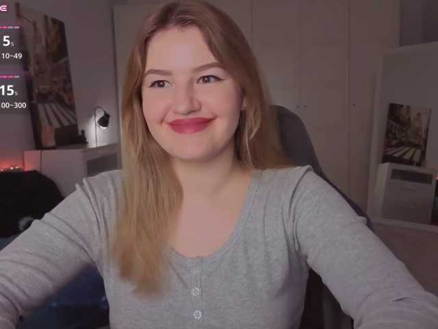 Alwaysfrida live cam on BongaCams