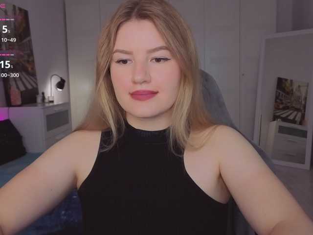 Alwaysfrida live cam on BongaCams
