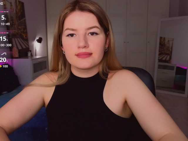 Alwaysfrida live cam on BongaCams