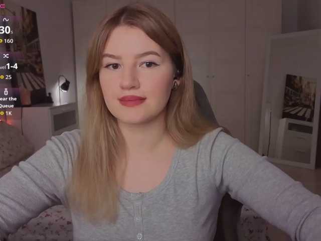 Alwaysfrida live cam on BongaCams