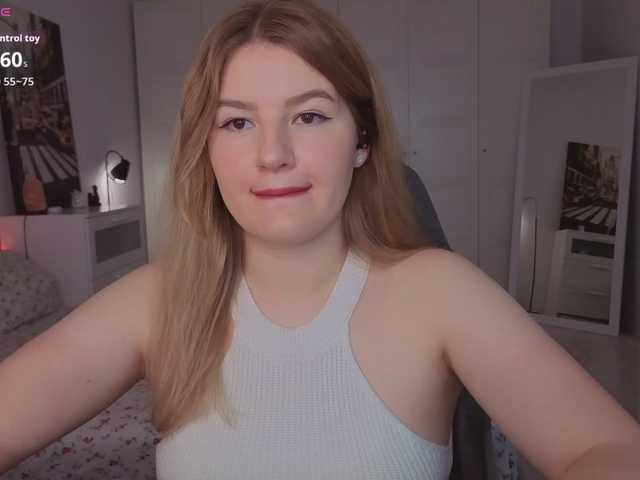 Alwaysfrida live cam on BongaCams