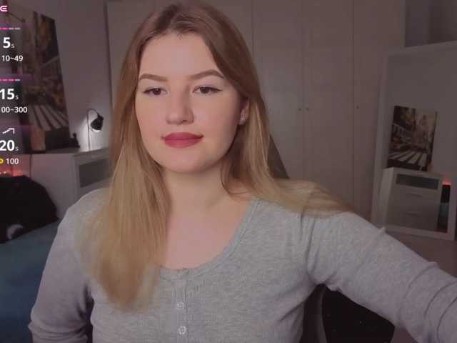 Alwaysfrida live cam on BongaCams
