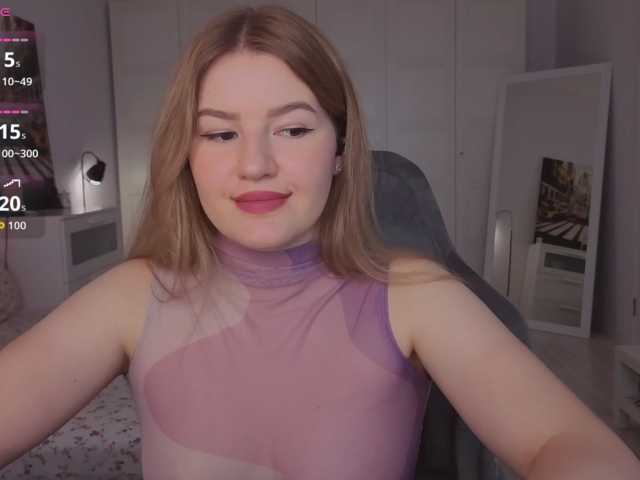 Alwaysfrida live cam on BongaCams