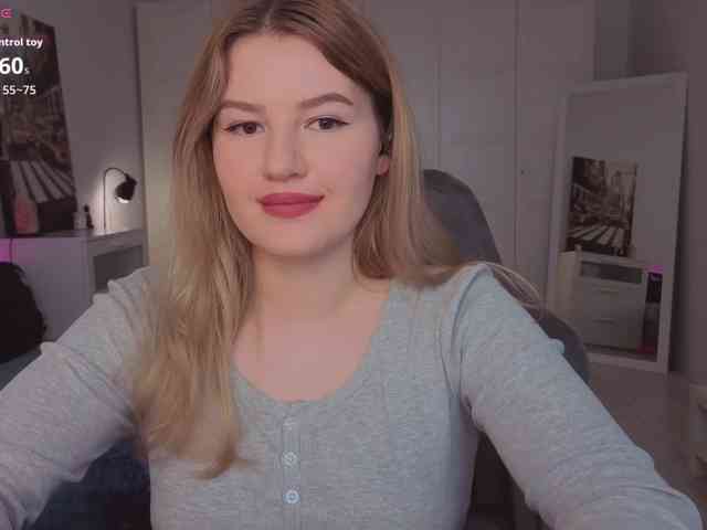 Alwaysfrida webcam