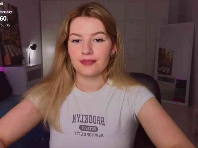 Alwaysfrida webcam