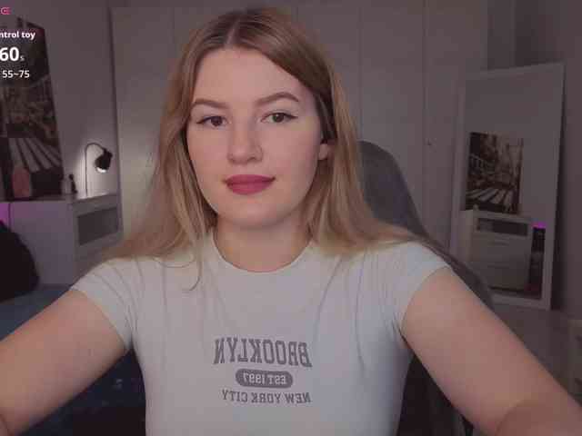 Alwaysfrida webcam