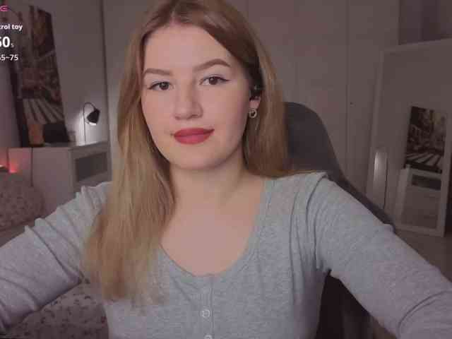 Alwaysfrida webcam