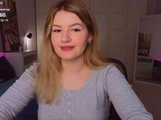 Alwaysfrida webcam