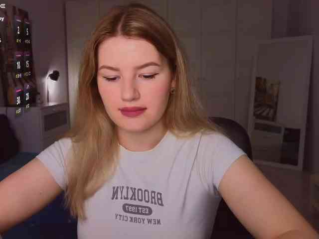 Alwaysfrida webcam