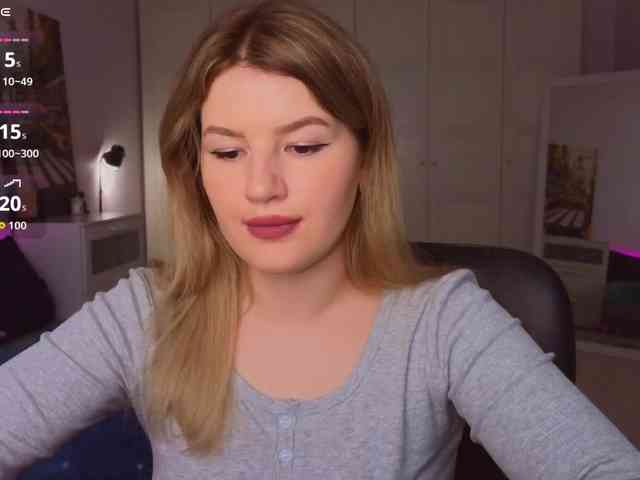 Alwaysfrida webcam