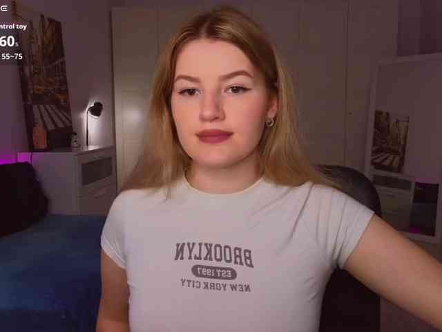 Alwaysfrida webcam