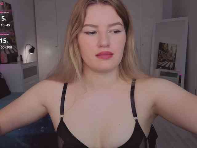 Alwaysfrida webcam
