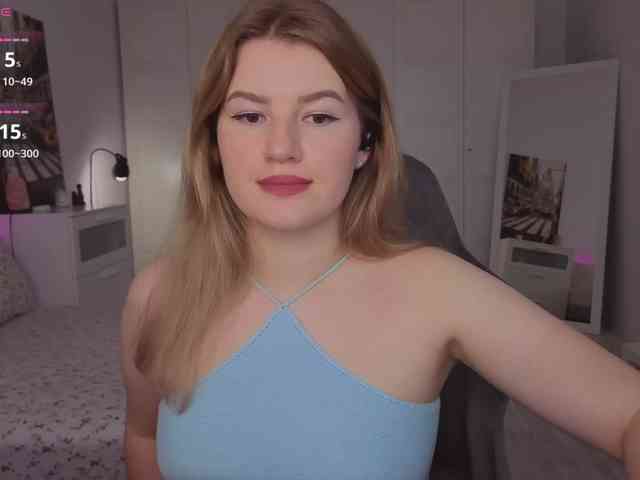 Alwaysfrida webcam