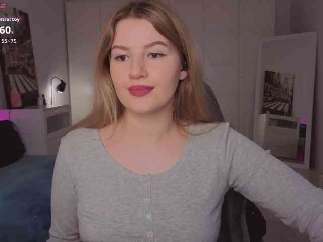 Alwaysfrida webcam