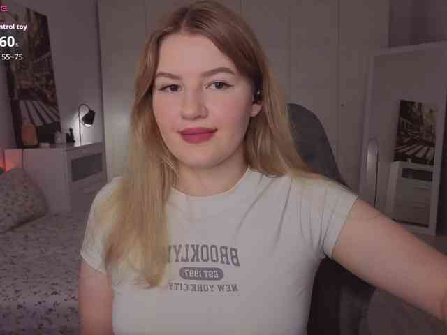 Alwaysfrida webcam