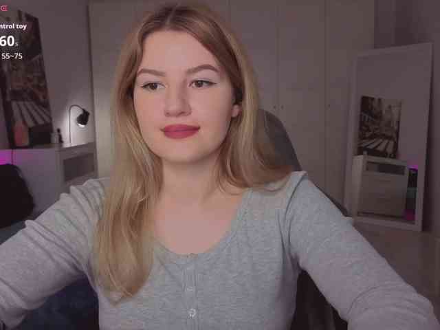 Alwaysfrida webcam