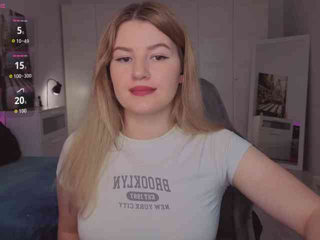 Alwaysfrida webcam