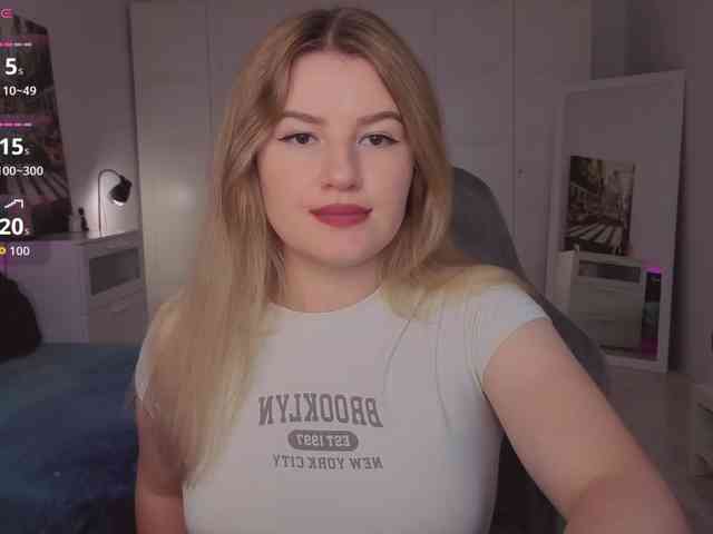 Alwaysfrida webcam