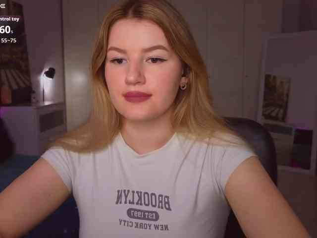 Alwaysfrida webcam