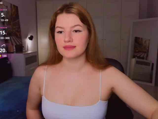 Alwaysfrida webcam