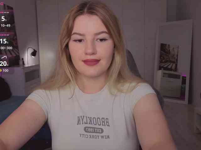 Alwaysfrida webcam