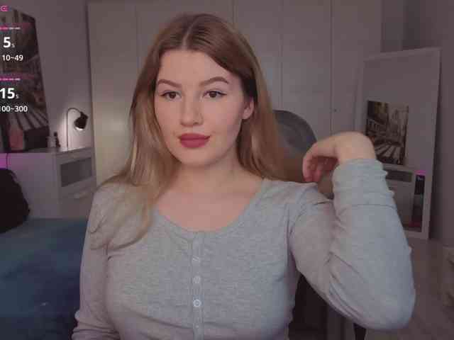Alwaysfrida webcam