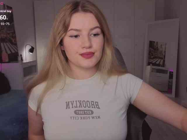 Alwaysfrida webcam