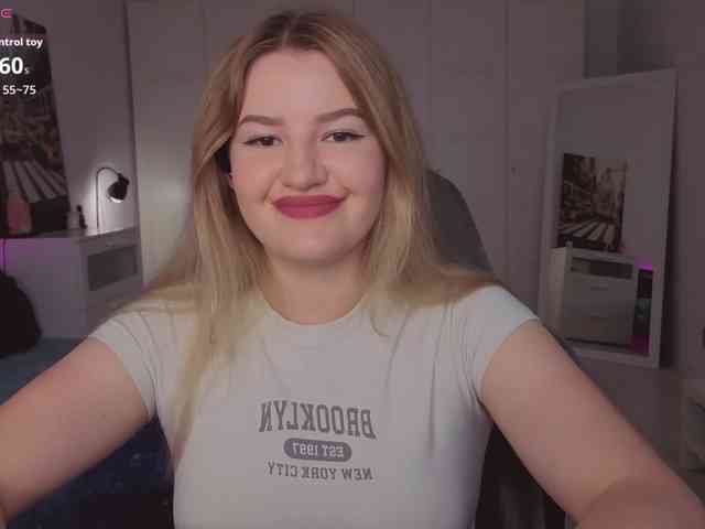 Alwaysfrida webcam
