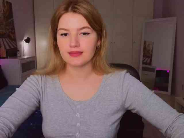 Alwaysfrida webcam